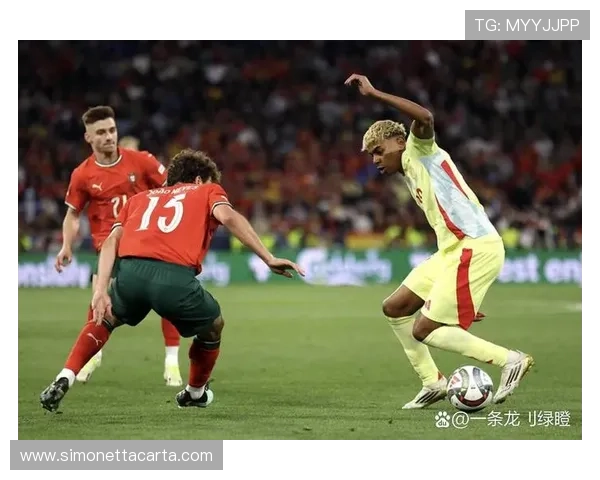 罗德里 vs 祖比门迪：西班牙后腰交接的战术角色与表现差异分析